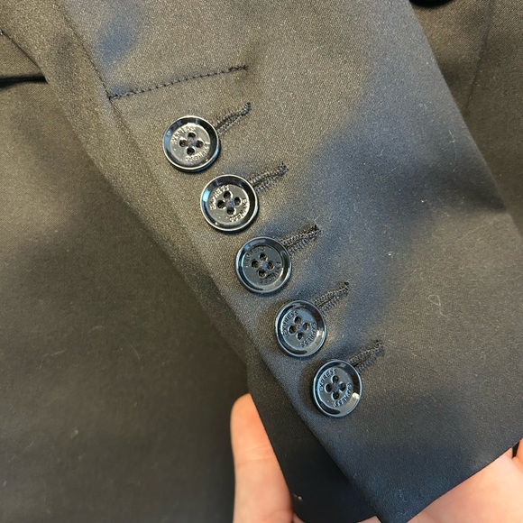 Express Black Women's Two-Button Notch-Lapel Blazer - Picture 8 of 8